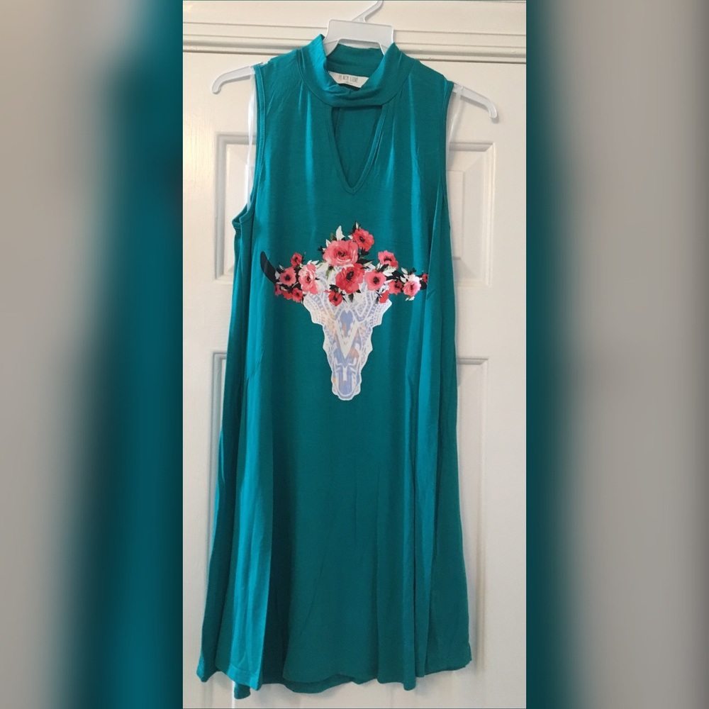 ❤️ SUMMER CLEARANCE Jade Bull Print Mock Dress! - Picture 3 of 4